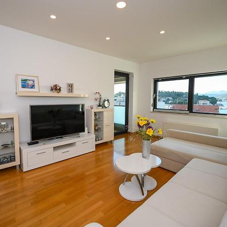 Sea View Porto With Secured Private Parking Διαμέρισμα Ντουμπρόβνικ Εξωτερικό φωτογραφία