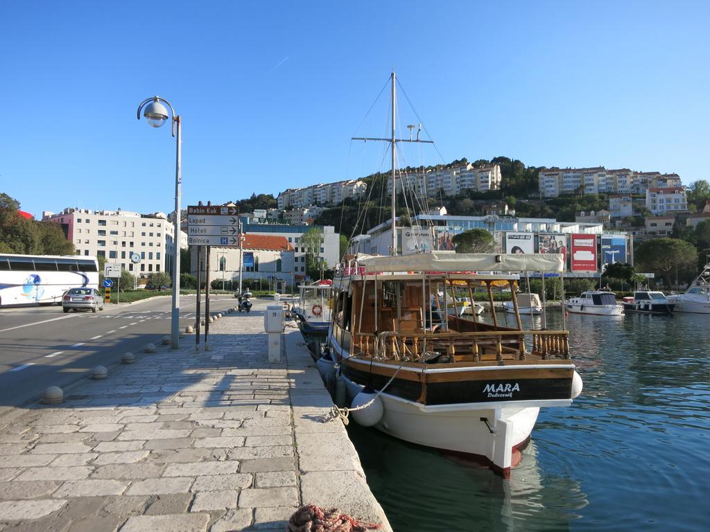 Sea View Porto With Secured Private Parking Διαμέρισμα Ντουμπρόβνικ Εξωτερικό φωτογραφία